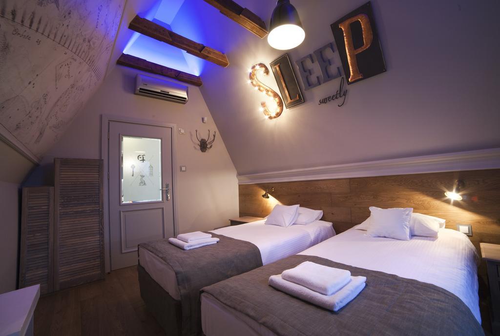 Patio Apartments - Old Town غدانسك الغرفة الصورة